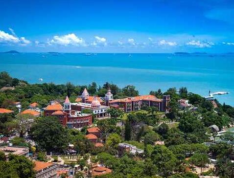 厦门鼓浪屿、永定土楼、武夷山大巴七日游