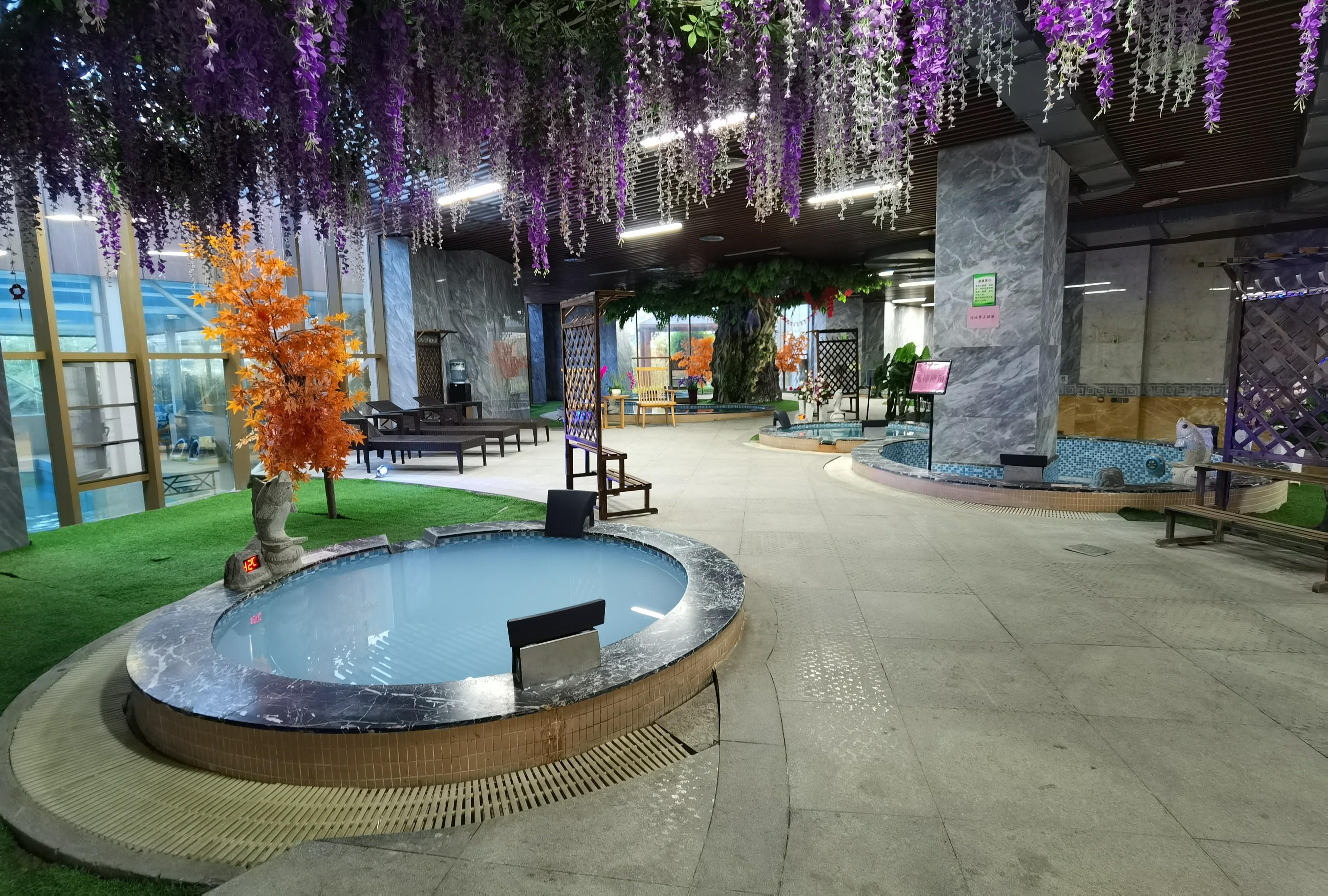 太白山万国温泉休闲一日游