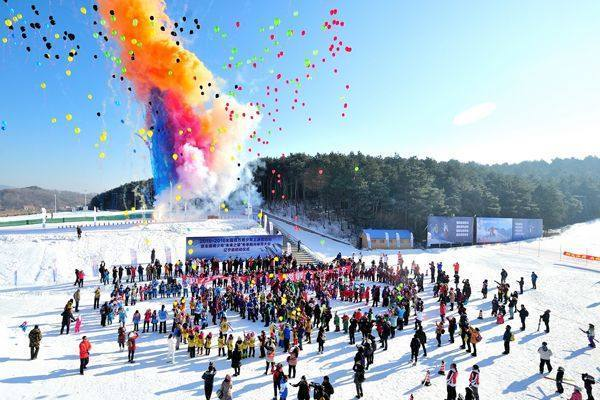 太白鳌山滑雪一日游